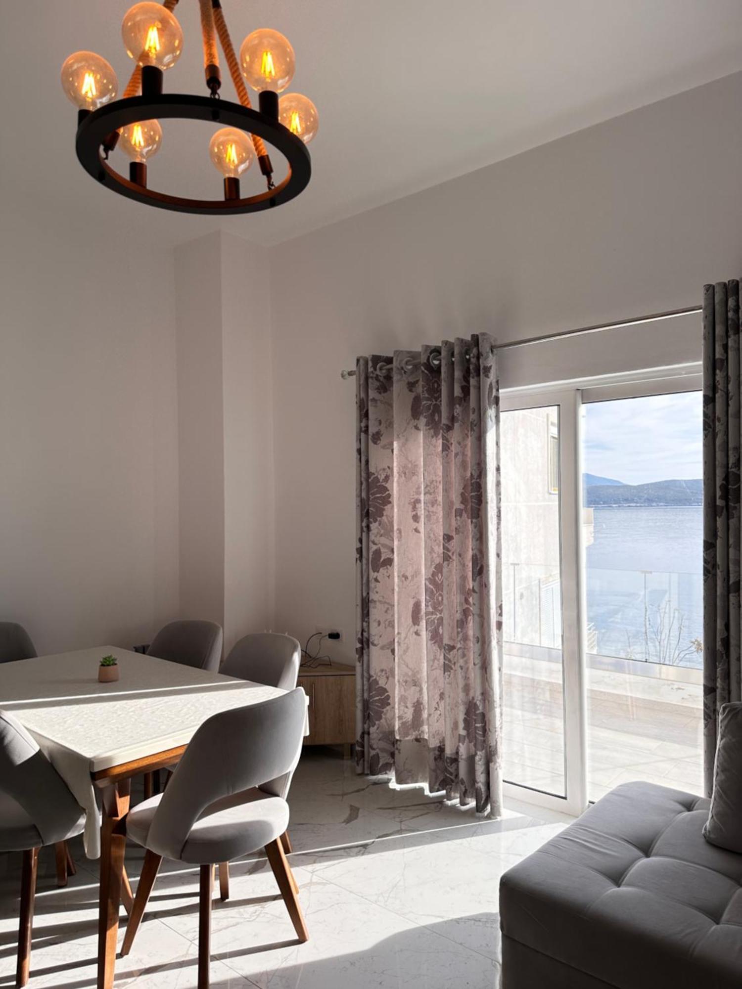 The Hill Sea View Apartment Sarandë Exterior foto